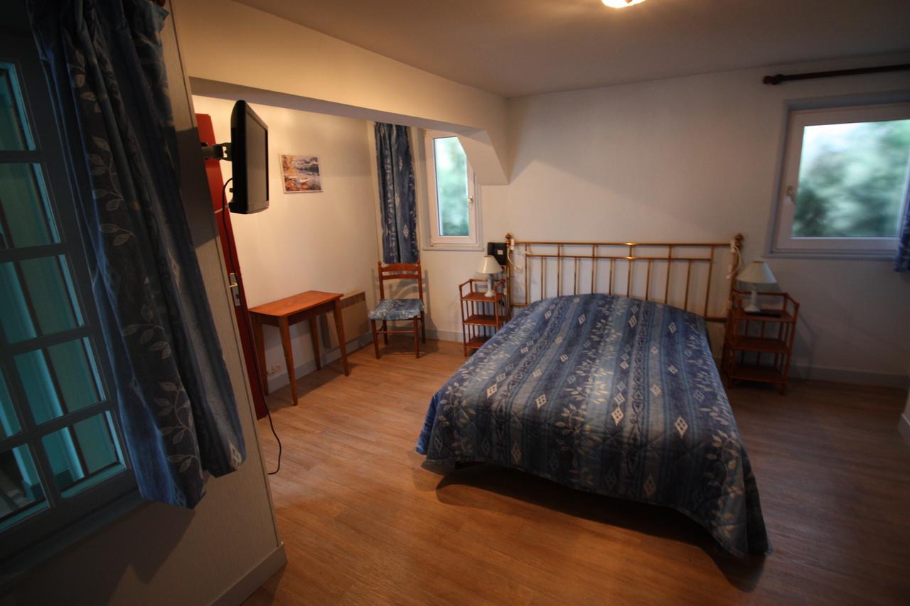Hotel Les Deux Sapins Cailly-sur-Eure Kamer foto